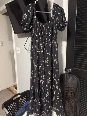 Black Floral Puff-Sleeve Maxi Dress with Smocked Bodice